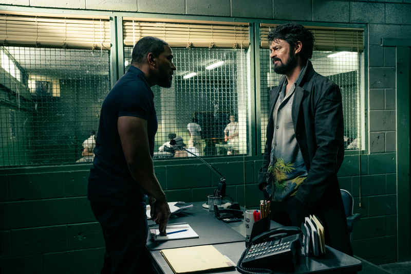 Laz Alonso (left), Karl Urban